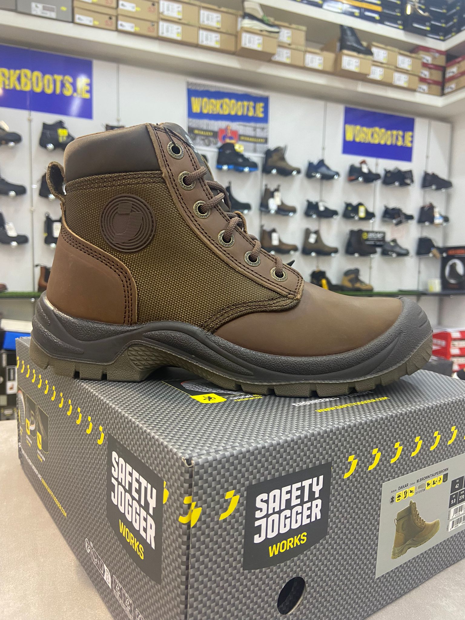 Safety jogger cheap work boots